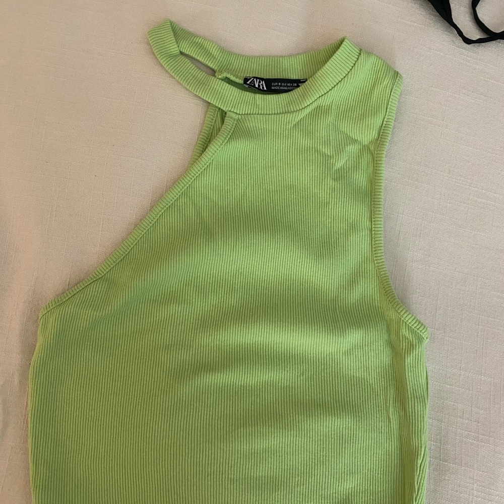 ⚡️3 for $15⚡️ Zara lime green crop
